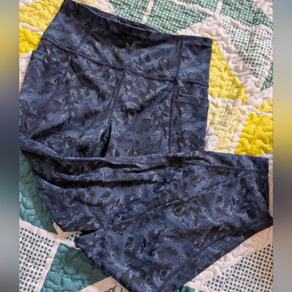 Navy Blue Pattern Active Leggings